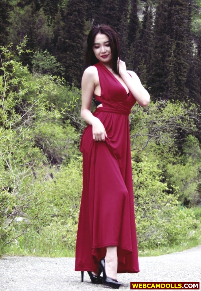 Asian Girl in Red Long Dress and Black Stilettos on webcamdolls
